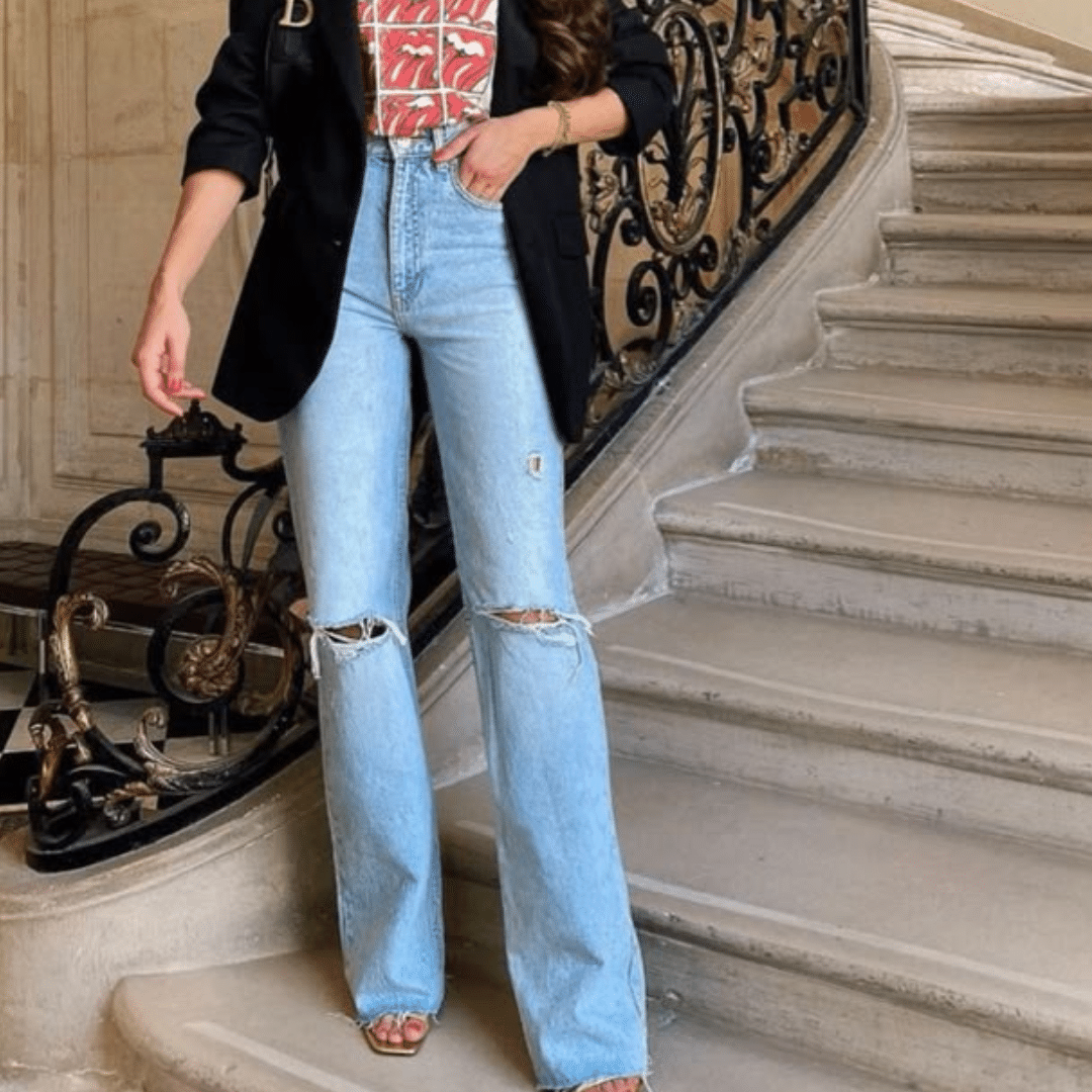 Distressed_Flare_Jeans