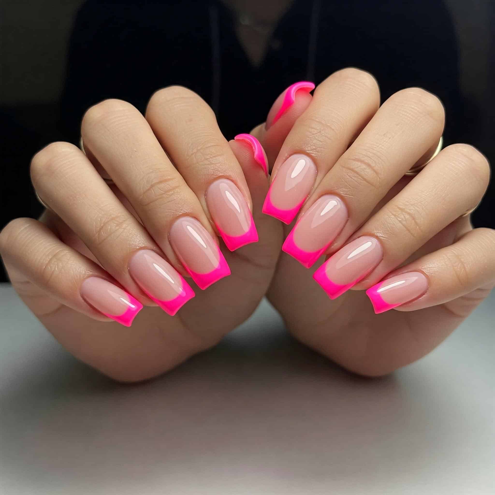 Neon_Pink_French_Tips