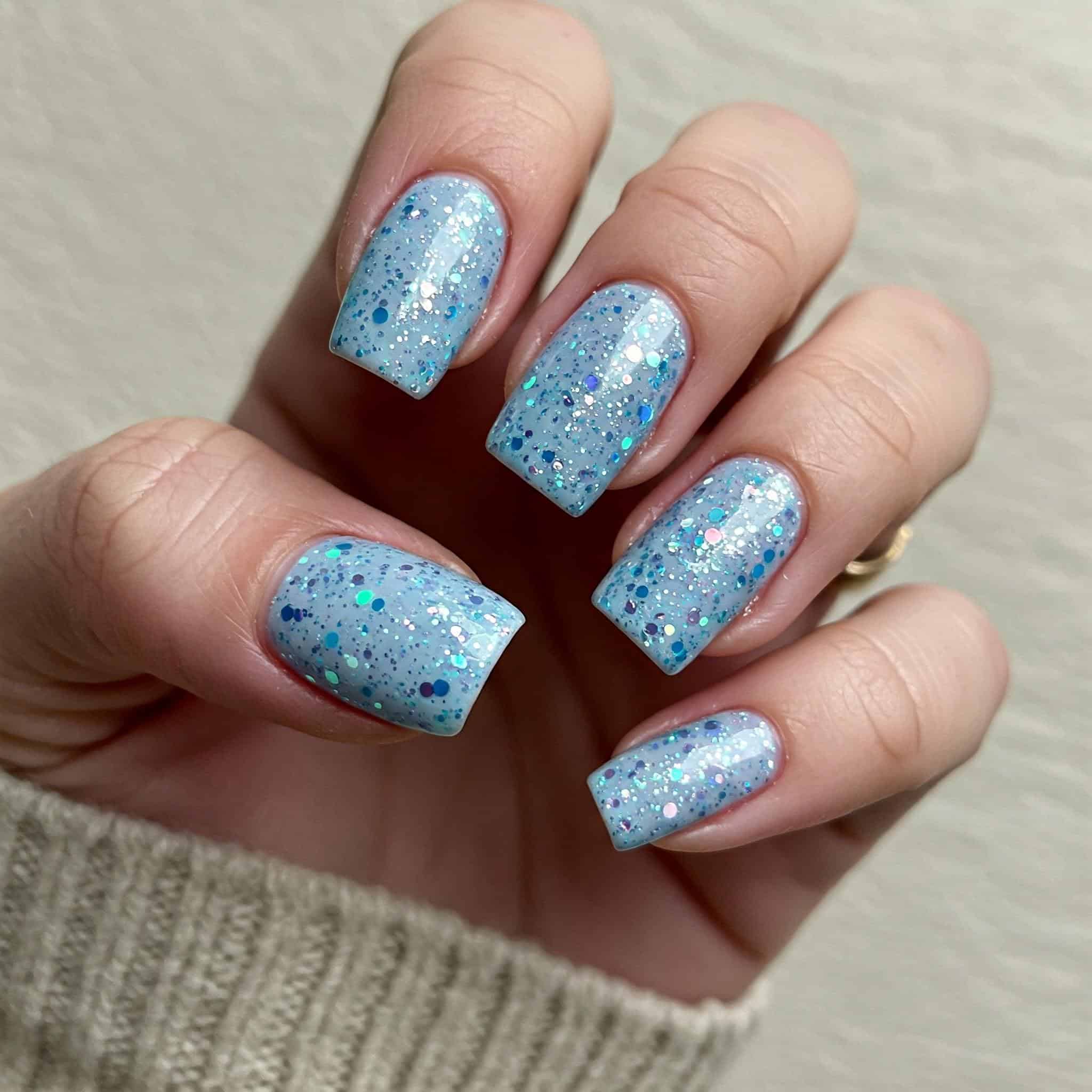 Frosty_Blue_Glitter_Nails