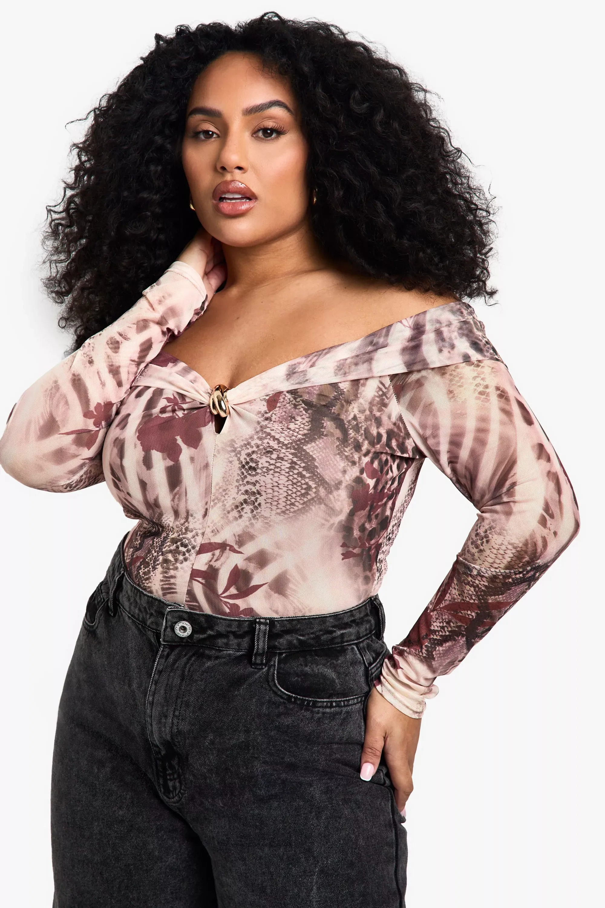 Off-Shoulder_Printed_Bodysuit