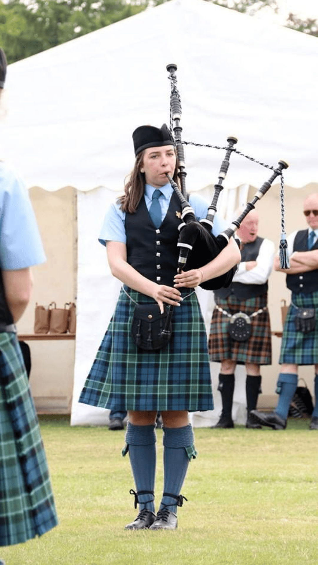Bagpiper-Inspired Uniform Style