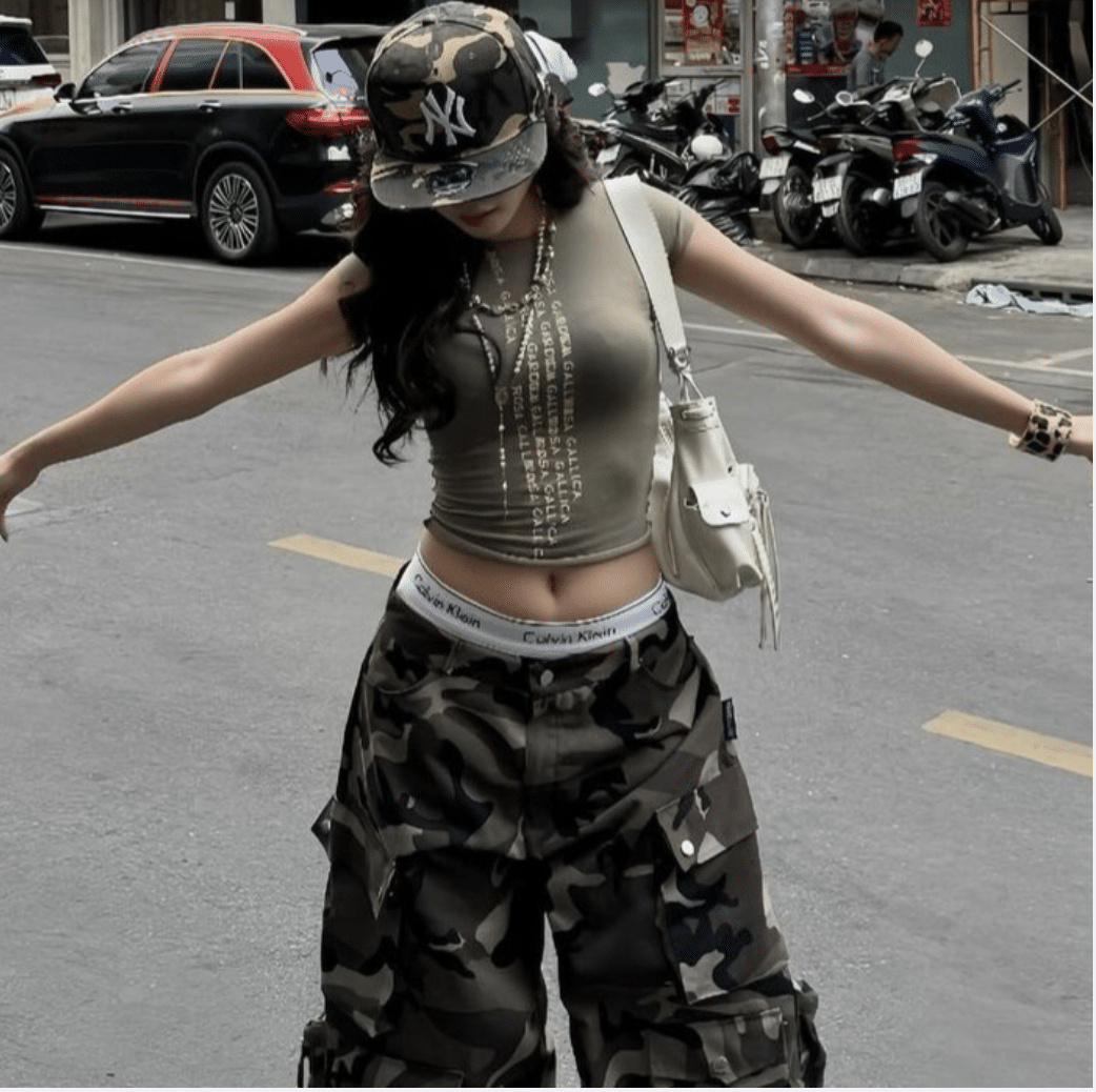 Classic Y2k Outfit Ideas that Never Go Out of Style