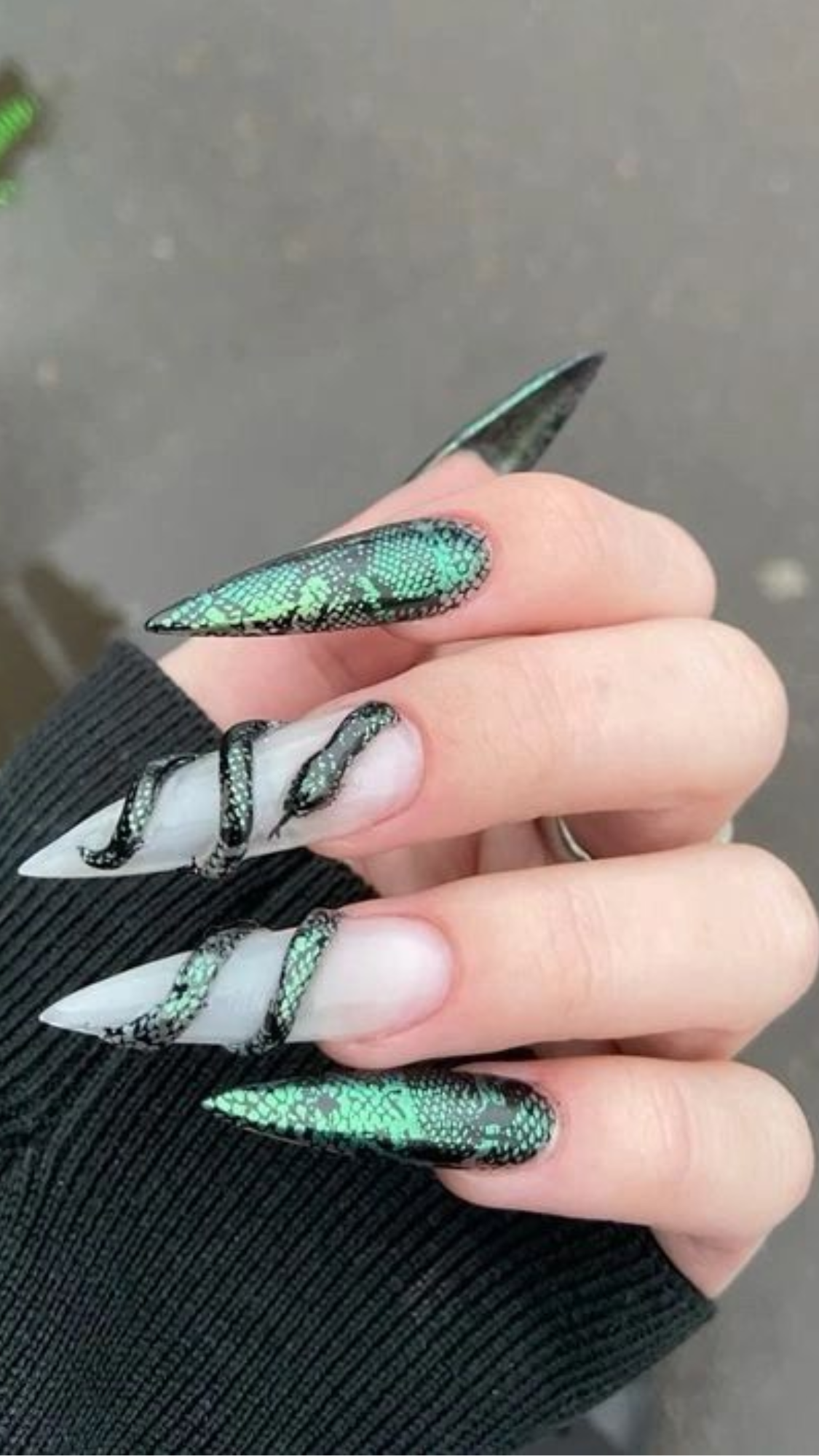 Green_with_Snake_Print