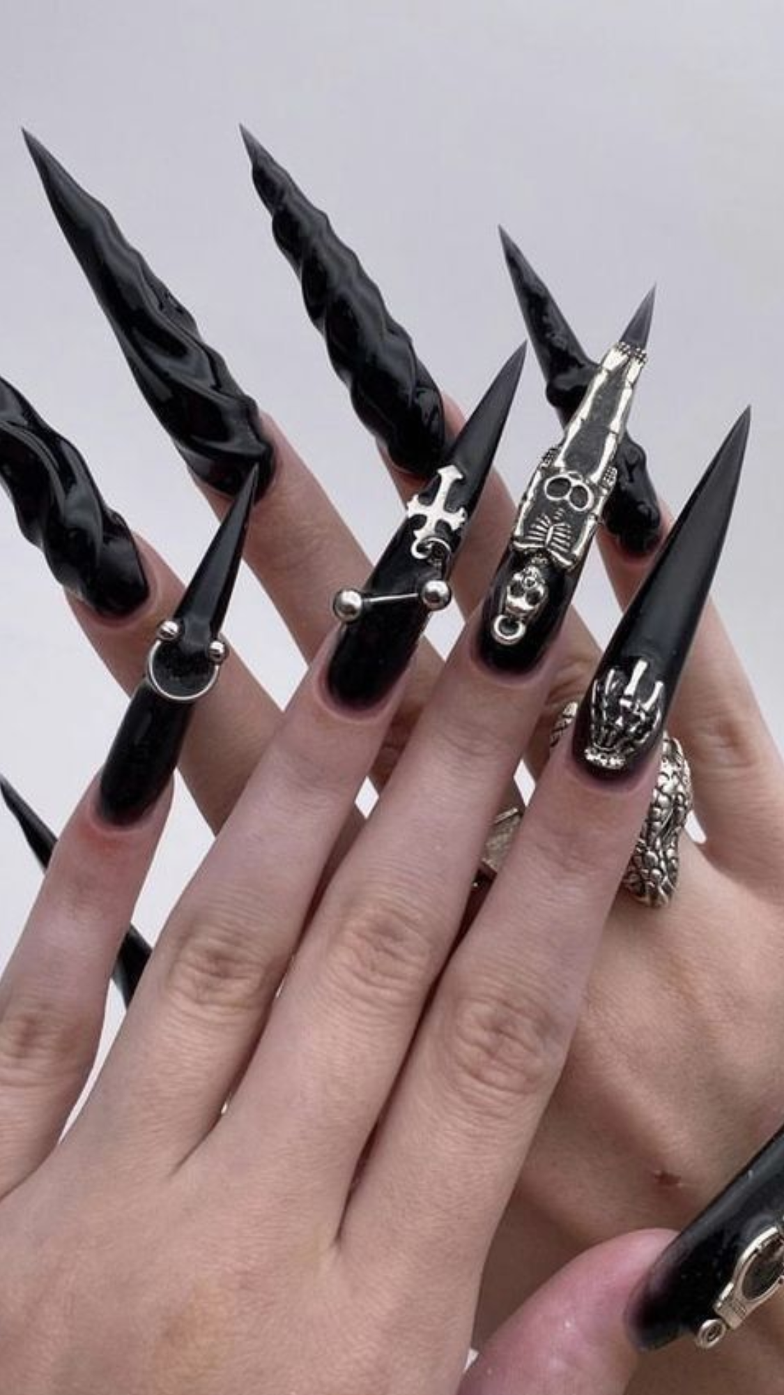 Punk-Inspired_Spiked_Stilettos