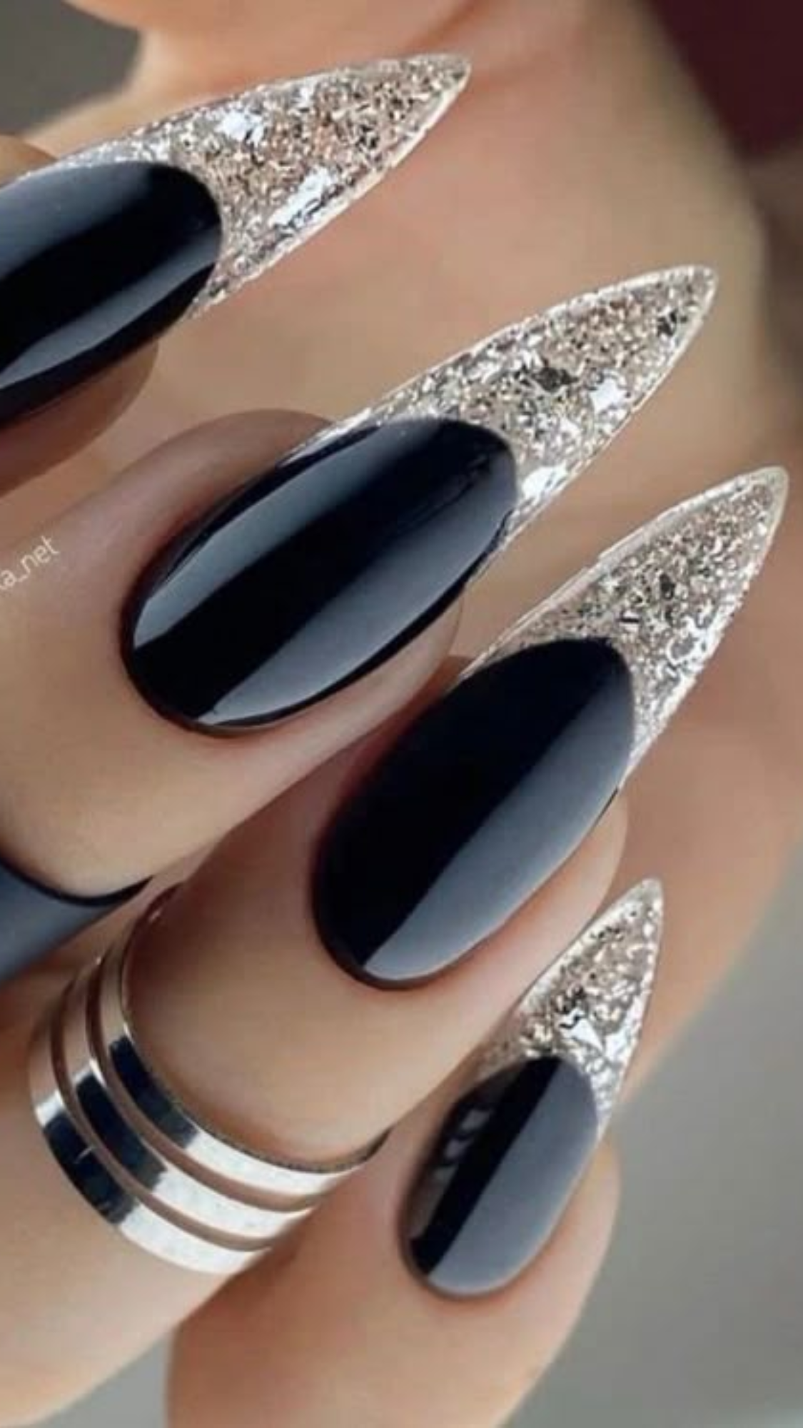 Silver_Studded_Black_Nails
