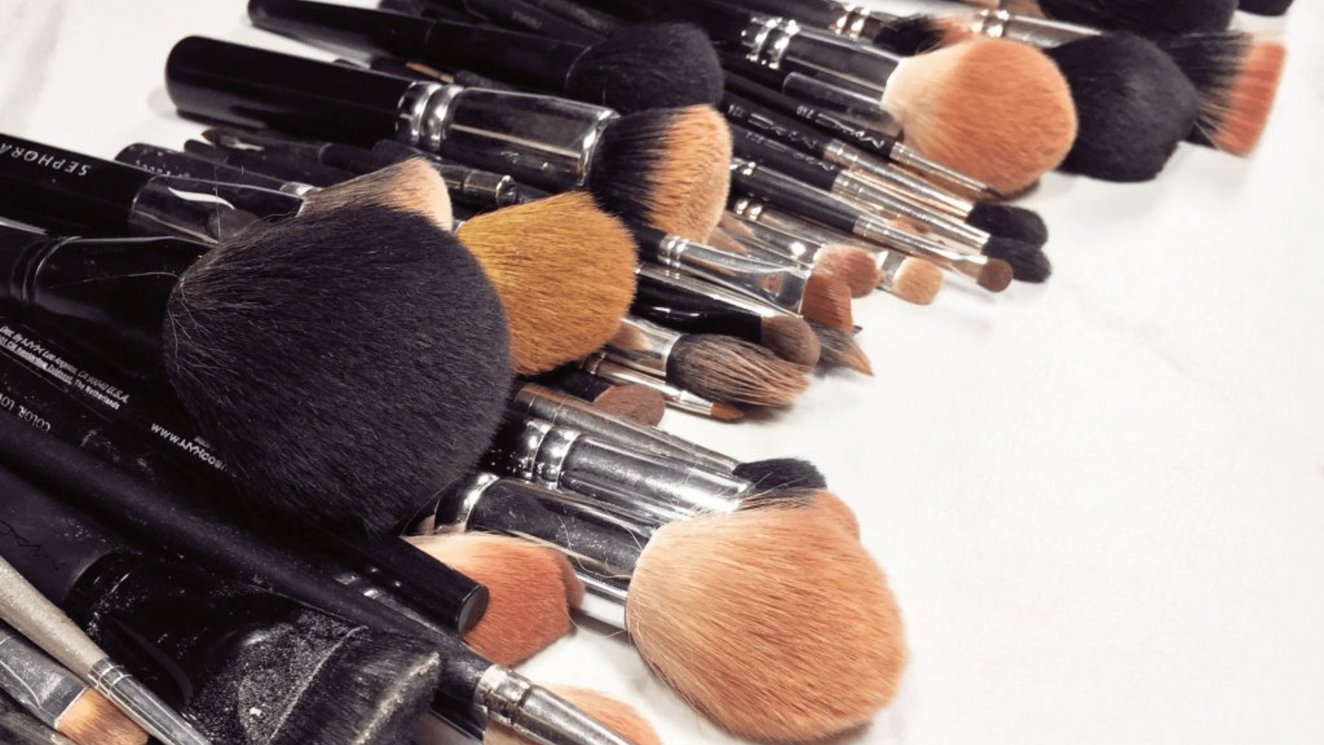 4 methods how to clean makeup brushes