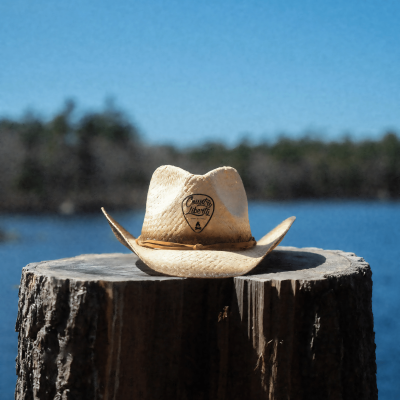 Must-Have_Items_for_a_Winter_Country_Concert_Outfit